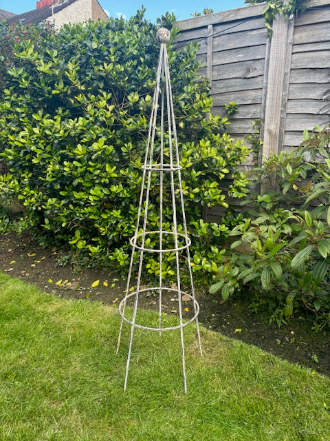 Beautiful White Obelisk - Large